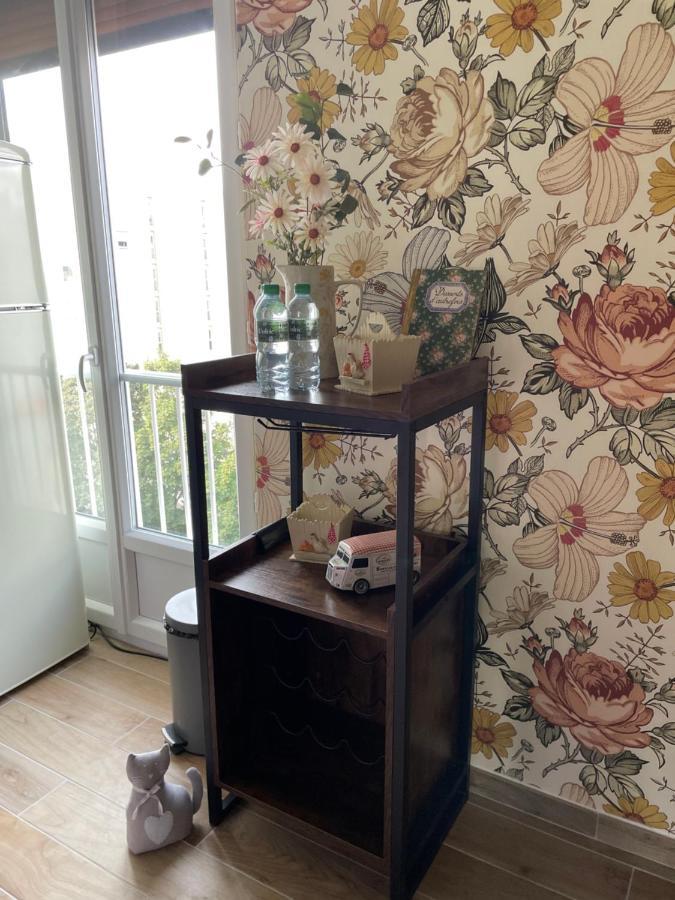 Rose Blossom Apartment In Paris فانف المظهر الخارجي الصورة