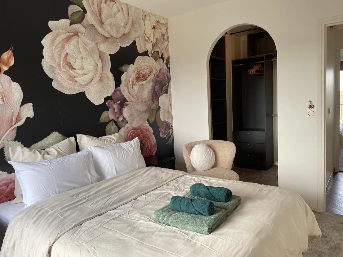 Rose Blossom Apartment In Paris فانف المظهر الخارجي الصورة